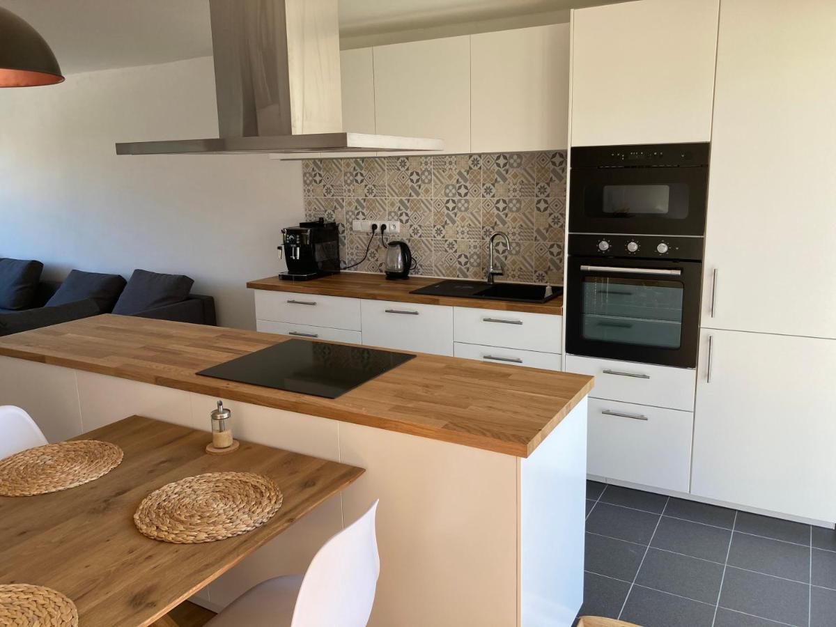 חלוהובץ Apartman Maay מראה חיצוני תמונה